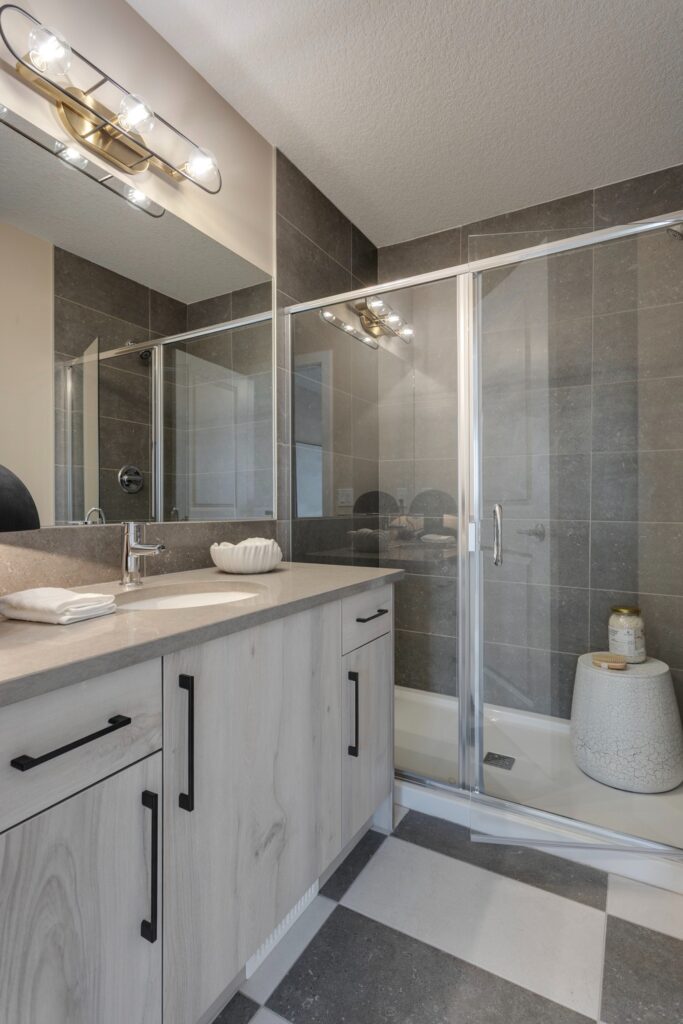 Cobblestone Creek 24