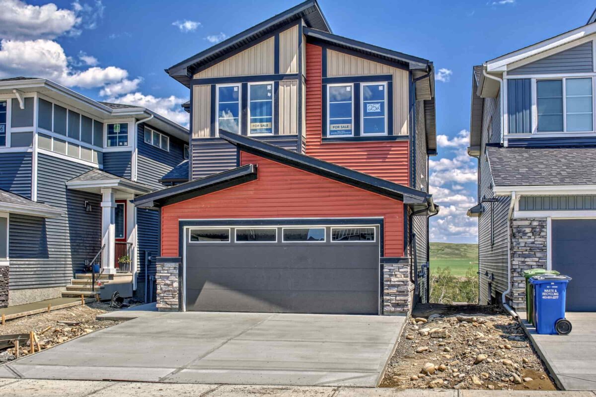 5 Benefits of Front Garage Single-family Homes in Precedence, Cochrane 1