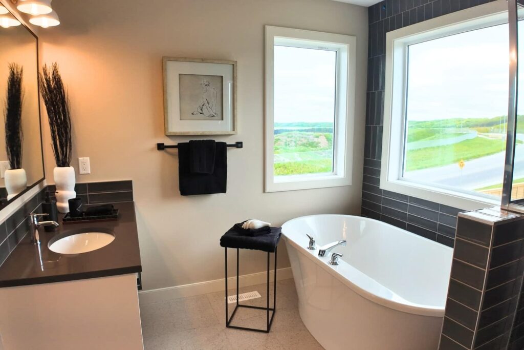 New Home in Precedence, Cochrane - Bathroom Sideview