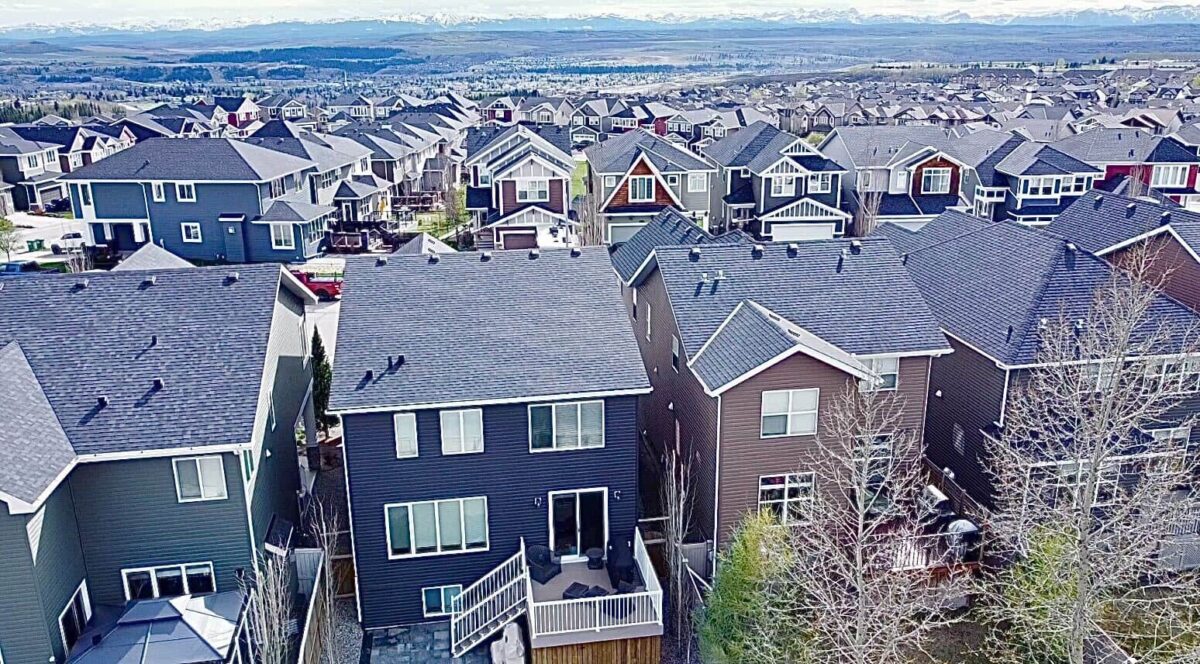 Single-Family Home in Sunset Ridge